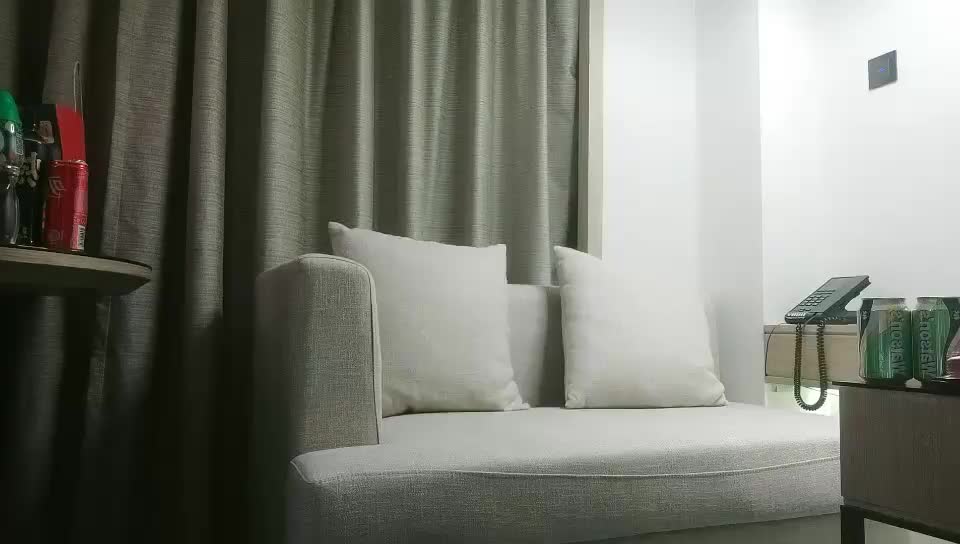 2@0@2@1@-@5@-@3@0@@9@1@沈@先@森@嫖@娼@大@师@带@你@找@外@围@，@今@晚@约@两@嫩@妹@子@玩@双@飞@，@脱@掉@裤@子@边@口@交@边@摸@逼@，@上@位@骑@乘@抬@腿@侧@入@抽@插@猛@操