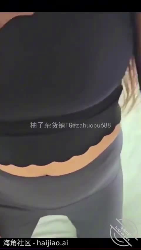 #断腿哥爱乱伦老妈瑜伽裤里丝，破洞进屌肏水穴骚逼像喷泉一样喷水了-断腿哥爱乱伦#海角社区 #真实剧情 #乱伦