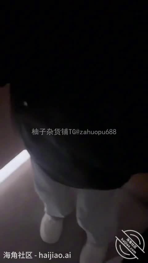 #家有爱女初长成【海角原创】带小女儿去荒废医院厕所野战 最后在地下停车场守着路人疯狂车震-家有爱女初长成#海角社区 #真实剧情 #乱伦