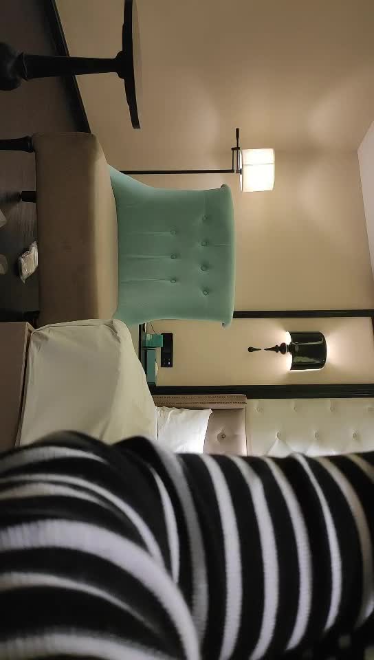 #少妇 #偷情   偷情，约炮网聊小骚货，风韵十足轻熟女，少妇舔屌深喉，揉穴调情正入猛操，搞大屁股一直浪叫，刺激满足