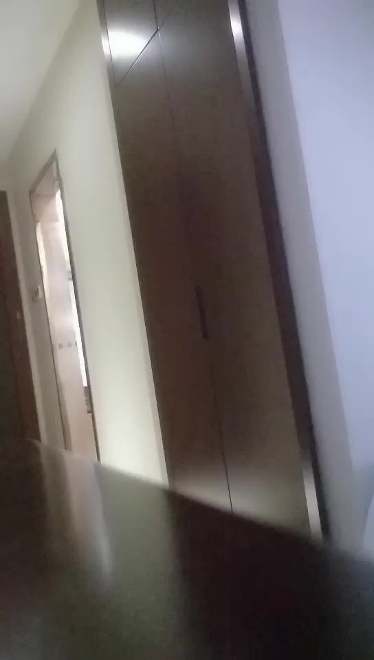 #少妇 #偷情   偷情，酒店约大屁股少妇服务周到，制服诱惑，肤白腰细，颠鸾倒凤瘦双舒服啊