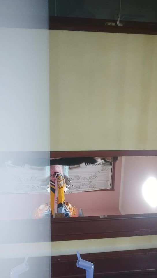 #少妇 #偷情   偷情，约良家少妇，居家操逼，被窝里正入抽插，主动骑乘骚浪淫叫，很爽的样子一直呻吟，非常满足