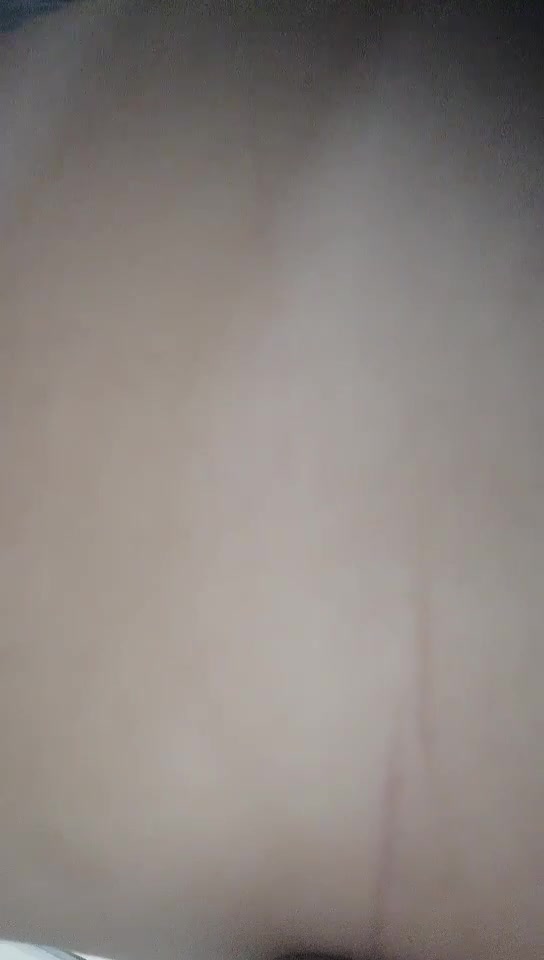 #少妇 #出轨    出轨，酒店相会少妇，鸳鸯浴调情，黑丝诱惑鲍鱼无套内射，各种姿势猛操抽插