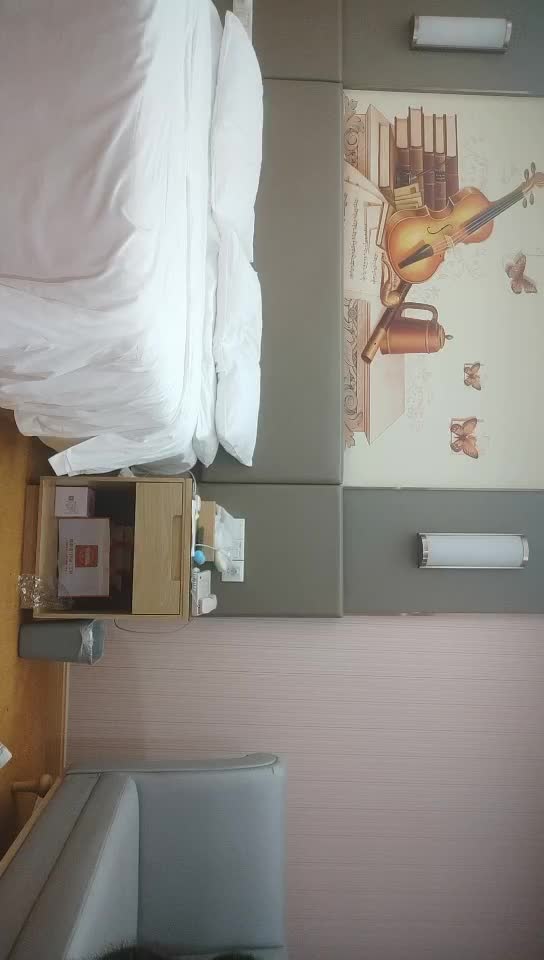 #少妇 #偷情   偷情，高个女神少妇，等了很久要狠狠操，插嘴深喉 ，顶级大白屁股，大力深插撞击很Q弹，激情做爱