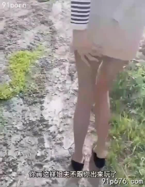 高速公路旁做爱 给路过司机看