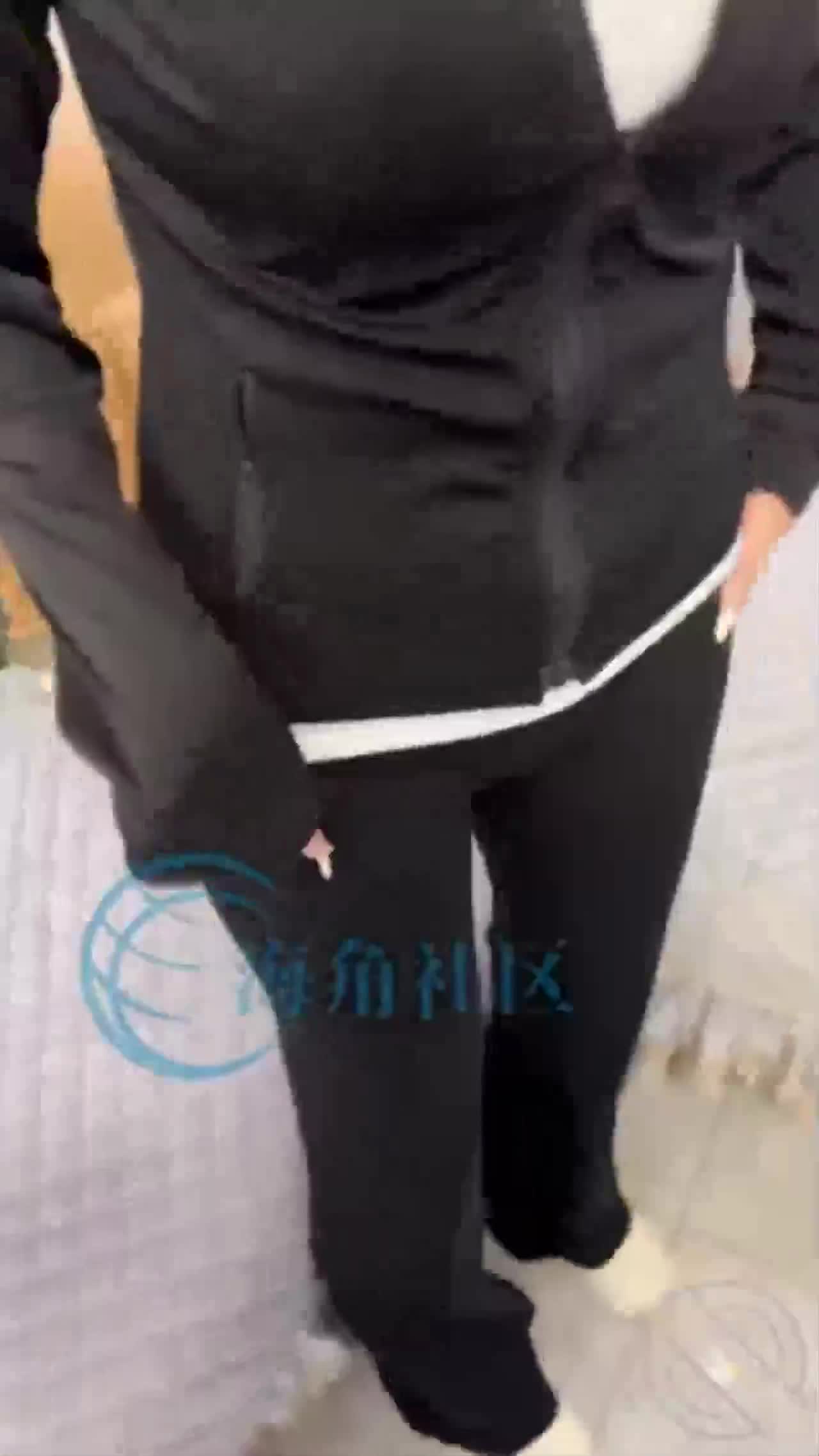 【奶子即正义】 偷情骑行圈的大奶美少妇,多角度爆操抽插,大奶子大屁股真是绝了