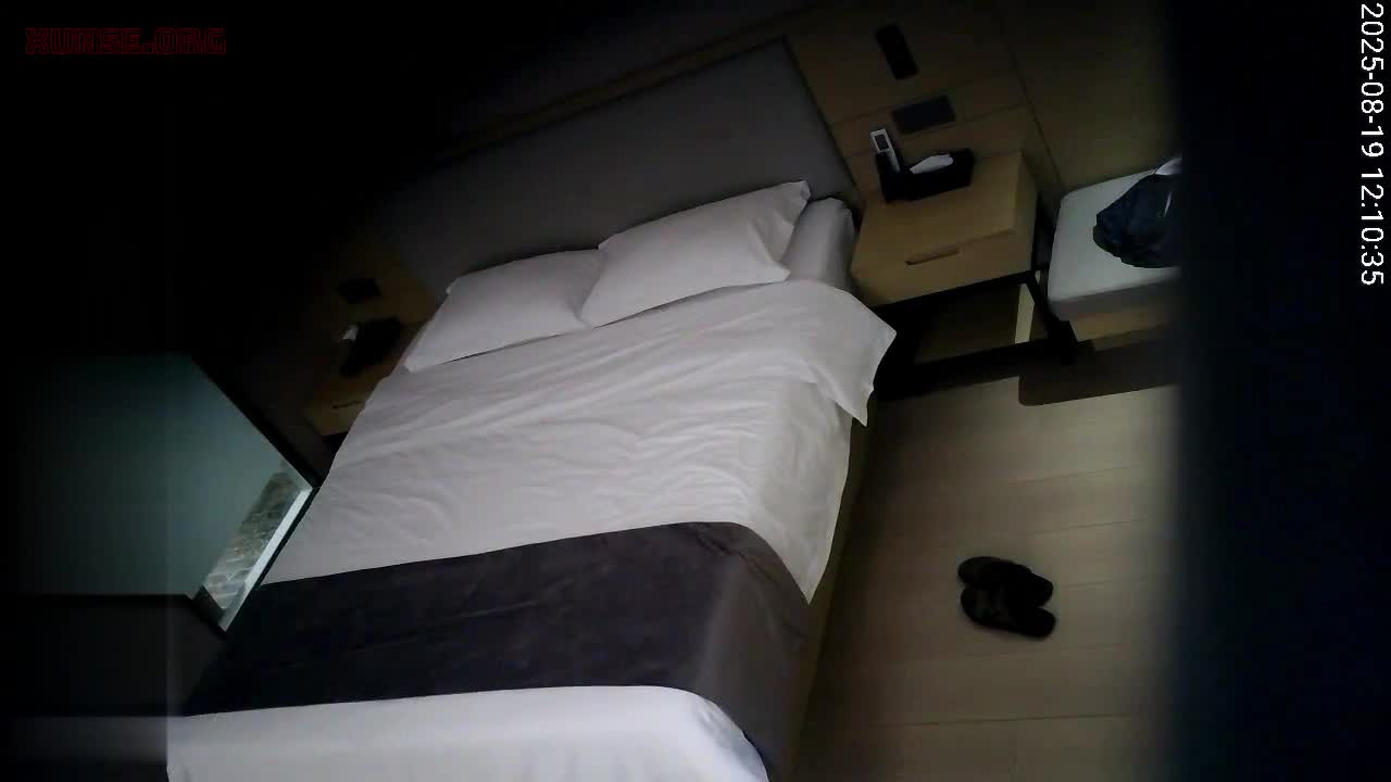 2048.vip-天眼偷拍 8-19 这男人有点性急 还玩得花 上床直接从69开始 都不带犹豫 最后一个姿势冲到射