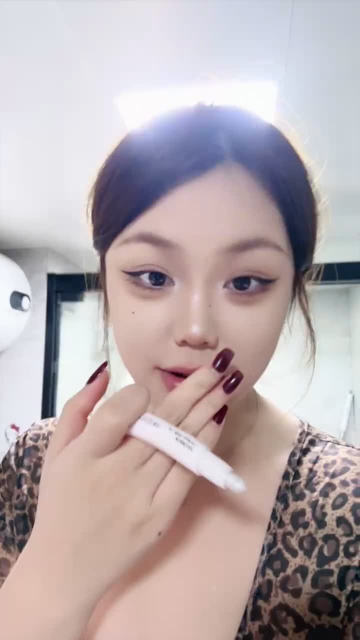 hhd800.com@(no_sex)20251018_仙鹤xh_466366652_2