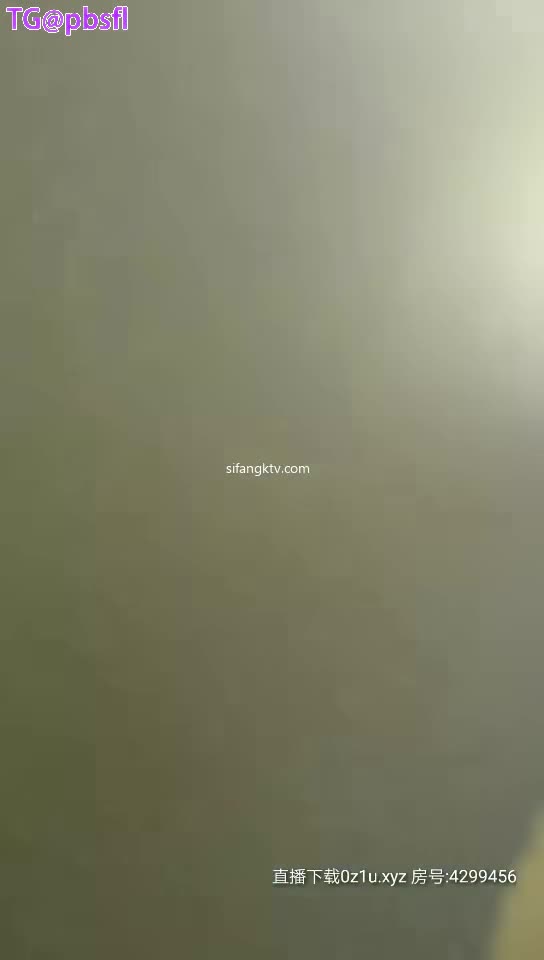 #幼湿 #老师 #学校 某幼教老师，忙里偷闲去厕所偷偷自慰