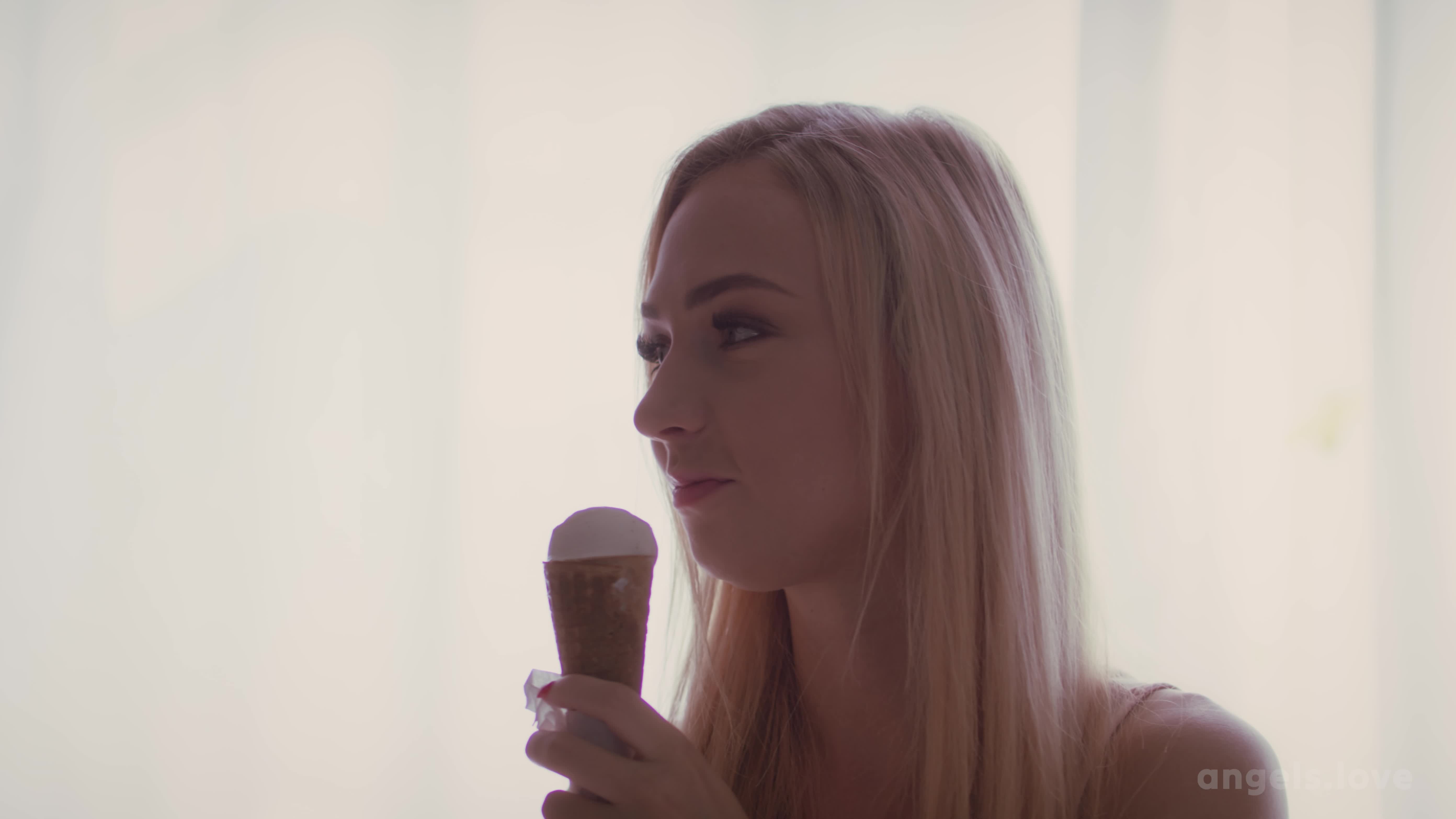 2048.vip-付费自购 4K8K 超清欧美 Angels Love 系列唯美3P十