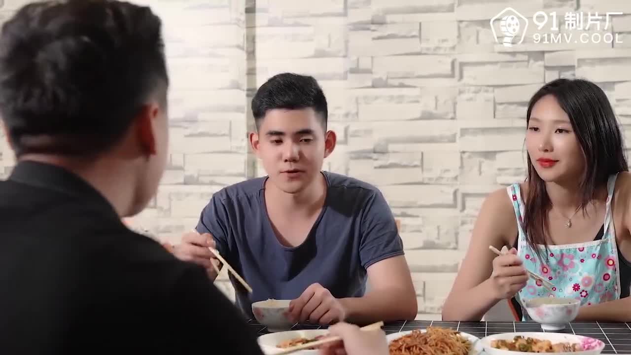 #巨乳 #嫂子 #侧入 #舔穴 #迷人贤惠嫂子袁可妮 蜜穴猛夹长肉棒