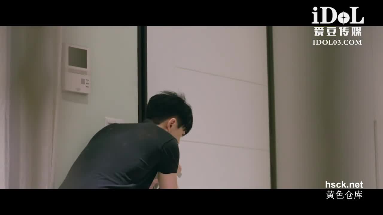 #巨乳 #玩物 #媚态 #娇羞 #细腰越狱逃犯沦为性爱奴隶芯萱 花季美少女，五官精致