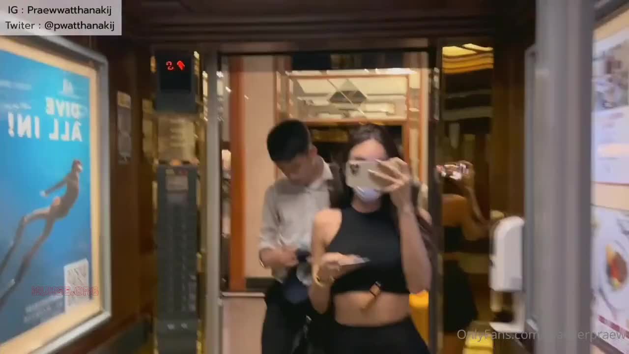 2048.vip-极品泰国TS Teacher Praew 在家约炮大屌直男被抱着狠操还不够 再约一个去厨房操 最后被颜射