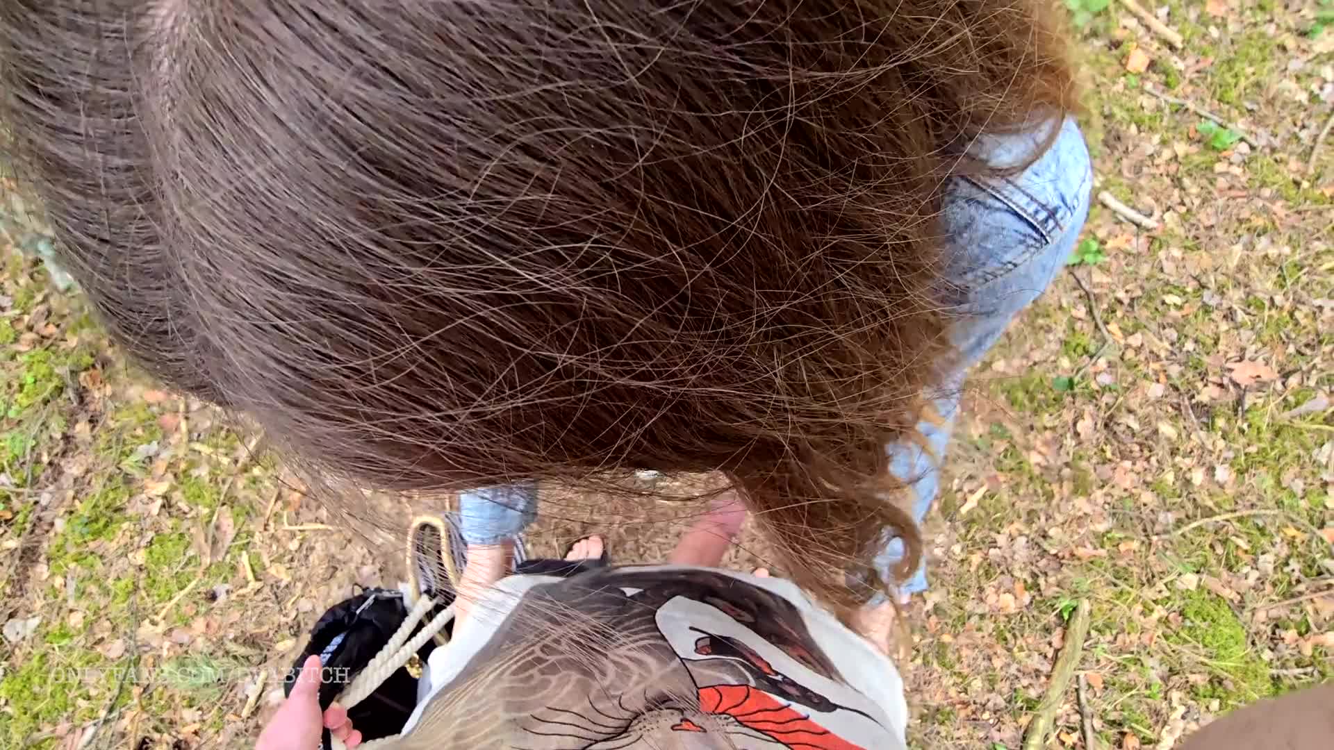 2048.hk@NikaBunny69--在我去海滩的路上被抓到闪光，吮吸他的鸡巴，然后在海边骑车，得到了c  Pornhubcom