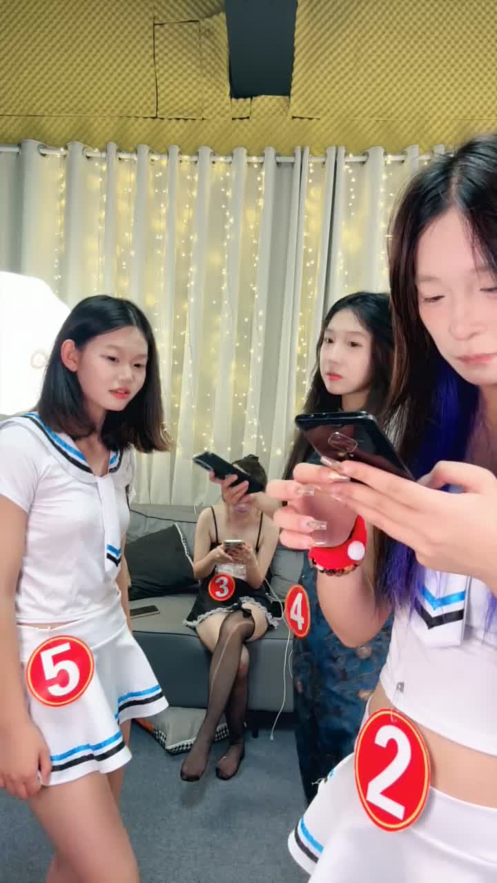 2048.vip-综艺【M8女团】20250724 色情版快乐大本营 电奶子，电臀，指压板跳绳