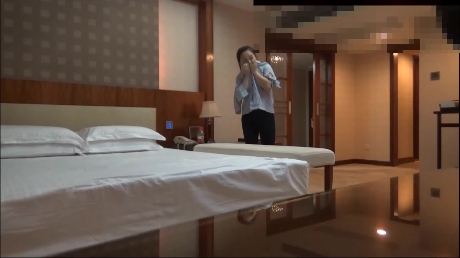 1024核工厂_91康先生7月新新作-无套操性感黑丝开裆大胸妹张倩琳正面拍摄108P高清无水印