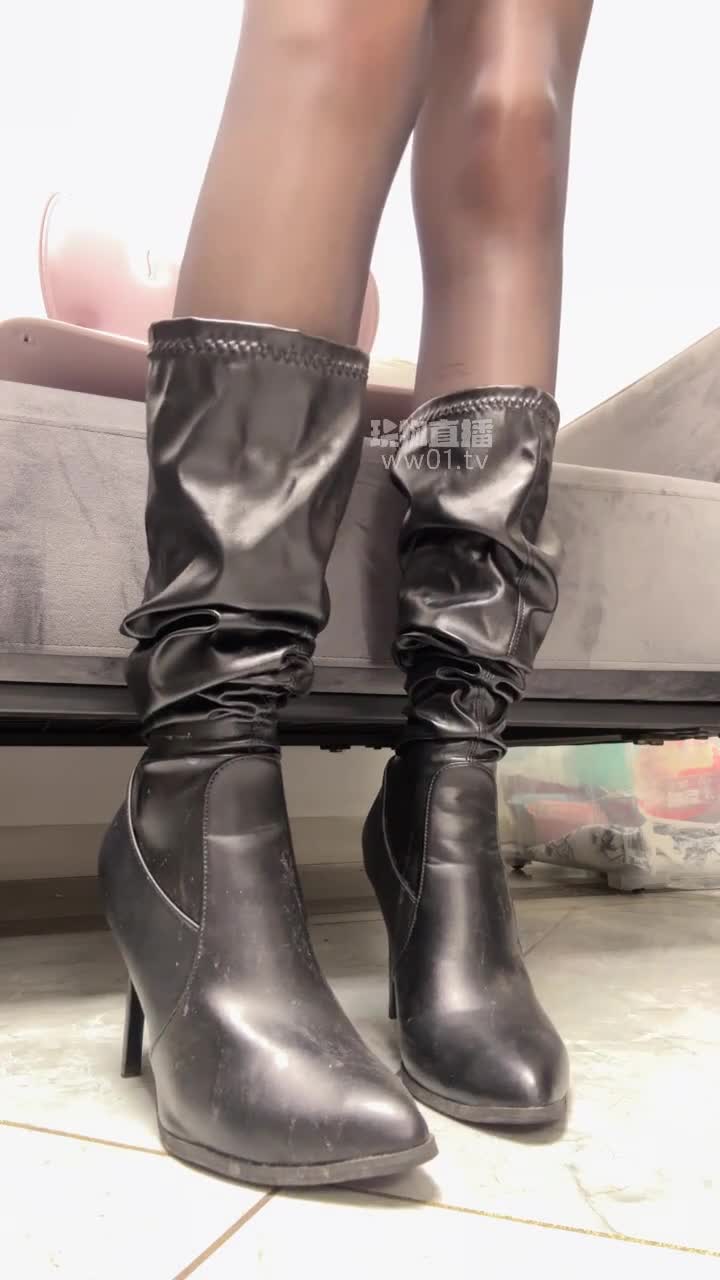2048.hk@酒鸽红绿灯精尽人亡各种羞辱控制油亮黑丝皮靴高跟流2次射17次2025-10-01