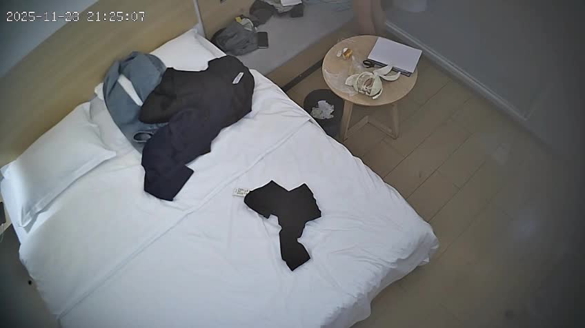 2048.vip-11-24流出酒店偷拍 大波美女和喜欢扣穴男友激情每次都把她弄得很爽表情销魂