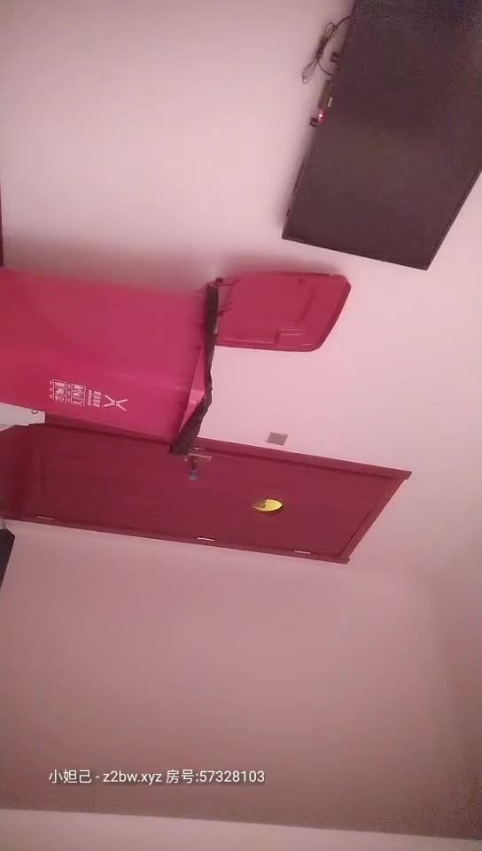 站街女探花村长最近搞超市老板娘挣了一些钱去会所选秀挑了个性感女技师玩全套啪啪一条龙