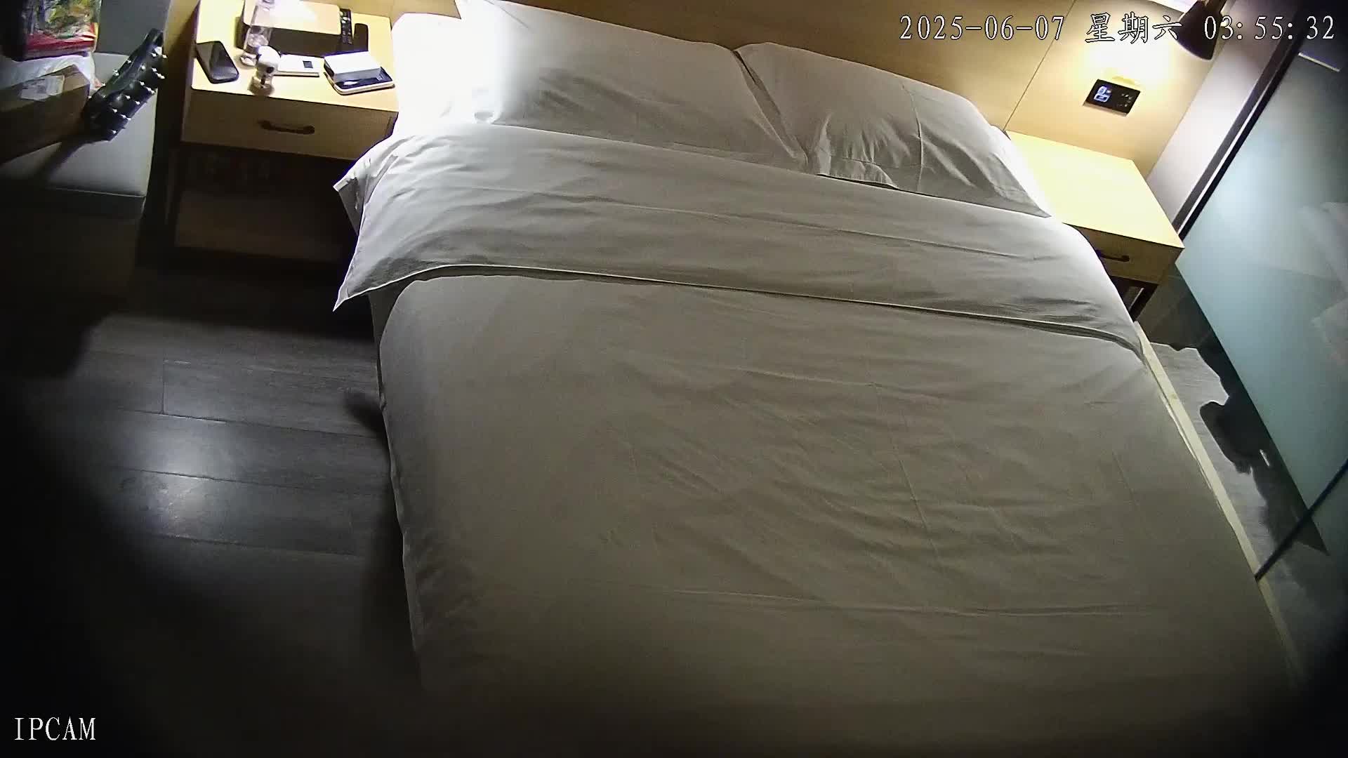 2048.vip-6-8流出酒店偷拍 稀有独享台爱学习反差婊眼镜妹被猥琐男偷偷摘套内射逼里完整版