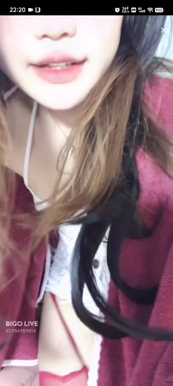 2048.vip-推荐 颜值骚主播【aaaa烨】裸舞诱惑，好身材大长腿，直播太露骨被平台当场封号