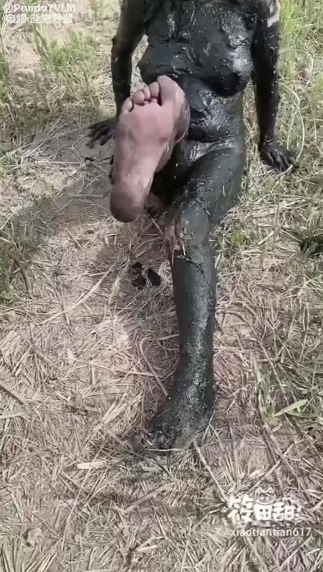 甜美反差福利姬鸡合集！ #筱田甜 #福利姬 #coser #萝莉 #白丝 #反差 #舞蹈 #户外