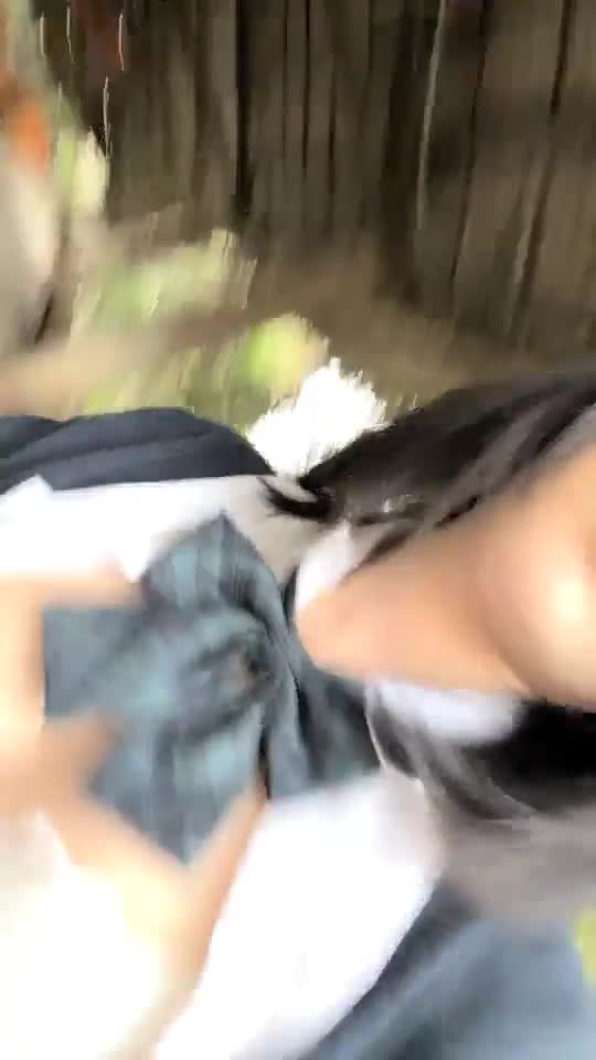 #直播 #户外 #自慰 #jk #少女 #漏出关键词未知 身材和颜值都可以 最喜欢她在野外直播 好刺激呀