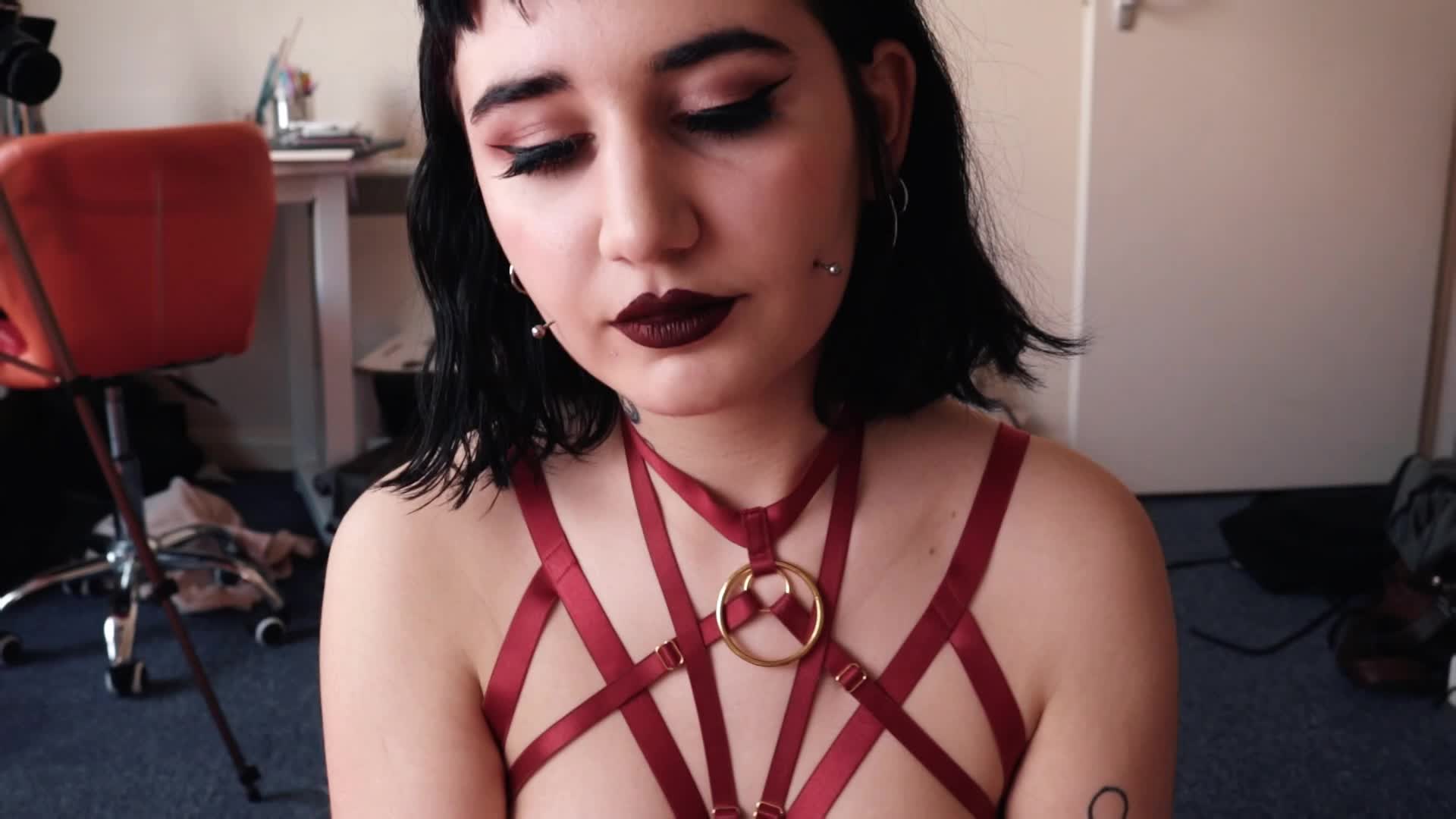 2048.hk@dominatrixvera - Ruined Orgasm Handjob POV