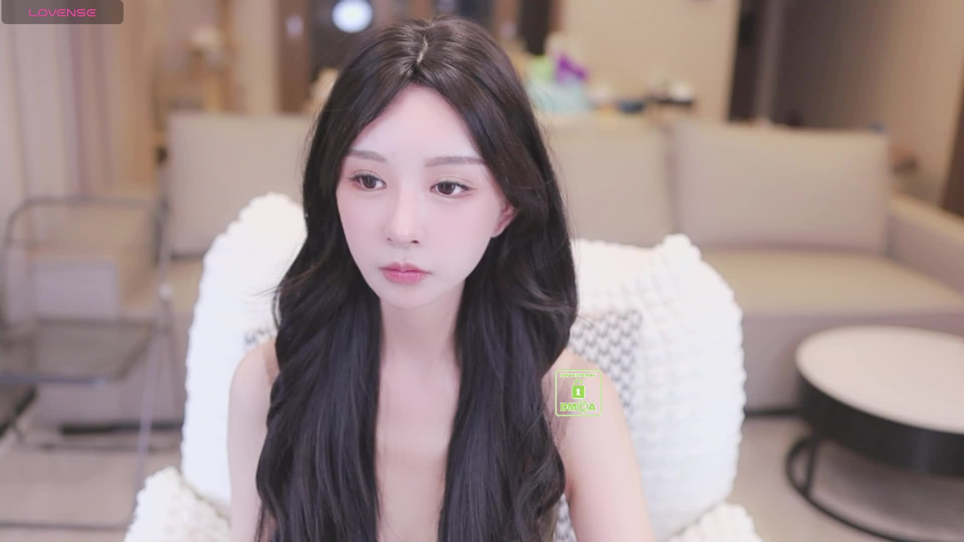 2048.hk@Bella-999_20251107_2101