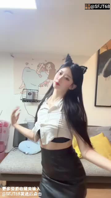 #福利姬 #自慰 #反差 #三丰集团324极品高颜值福利姬，黑色皮包臀裙，白衬衫猫耳情趣秘书制服，脱衣服跳舞诱惑后，长美甲扣嫩逼流淫水！【全套20部露脸见置顶或评论区】