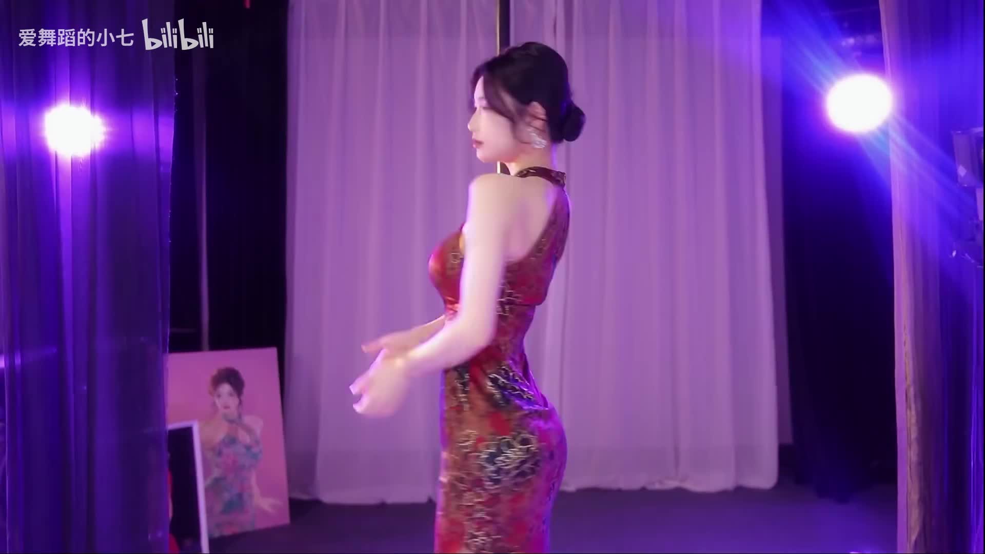 250811_专属合集_178_Hai_Phut_Hon_爱舞蹈的小七_高清_1080P _3分27秒_MTk2