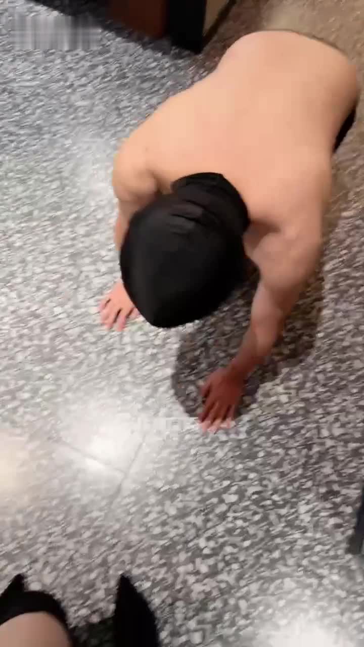 2048.hk@漫音TJ：酒店开发素人口舌人生第一次口舌开发菊花保养舔上高潮2025-10-30