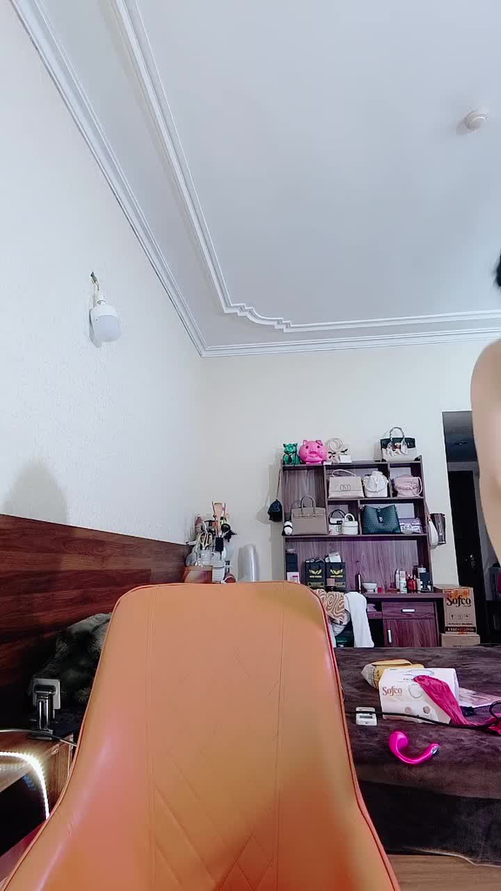 2048.hk@58888117_和家人经历_20251213_035502