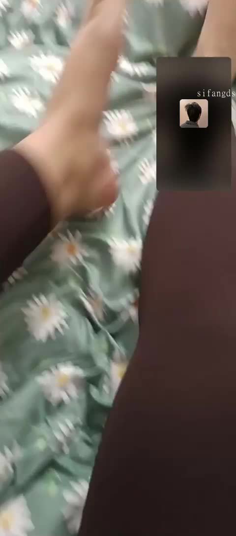 2048.vip-最新抖音泄密！15万粉健身肥臀御姐【丁毛毛】与大哥线上高价1对1道具自慰