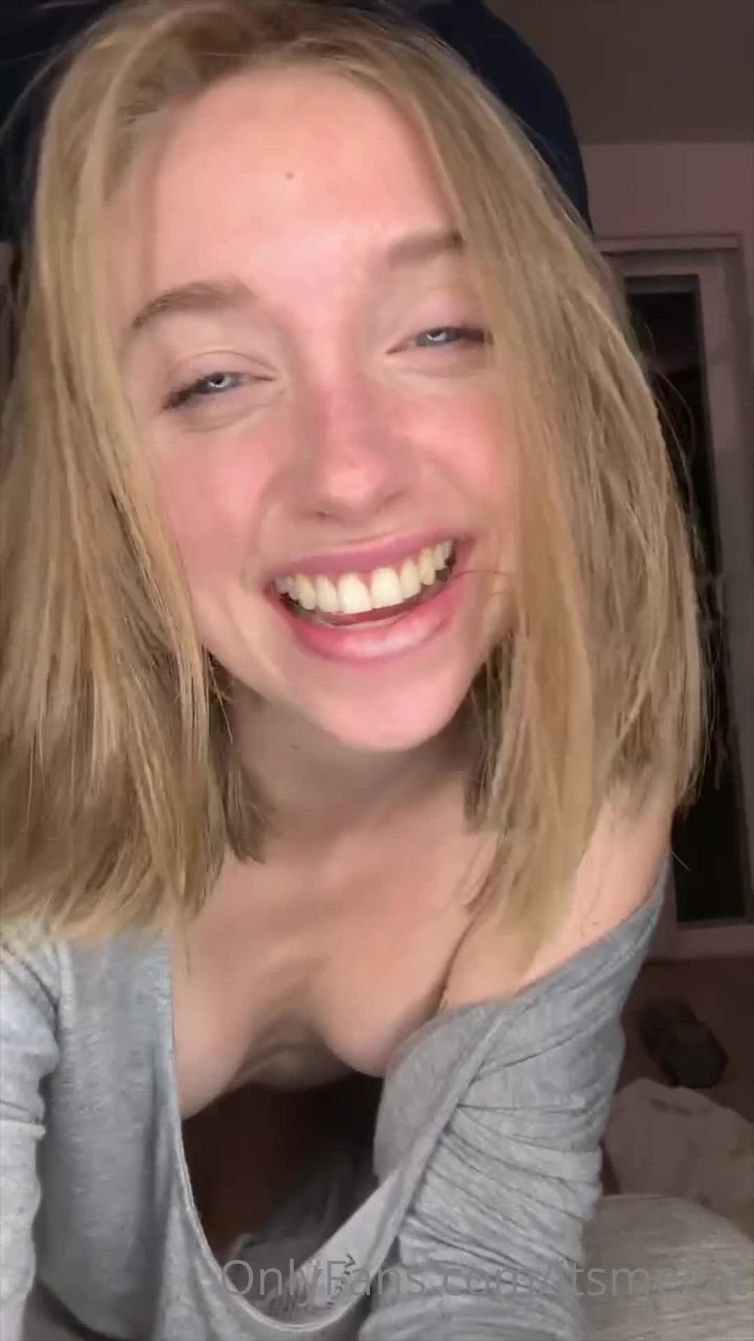 2048.hk@Itsmecat (Bunkrr)_5f90ace0a6dde6ff508d1_source-EO1Zg5IM