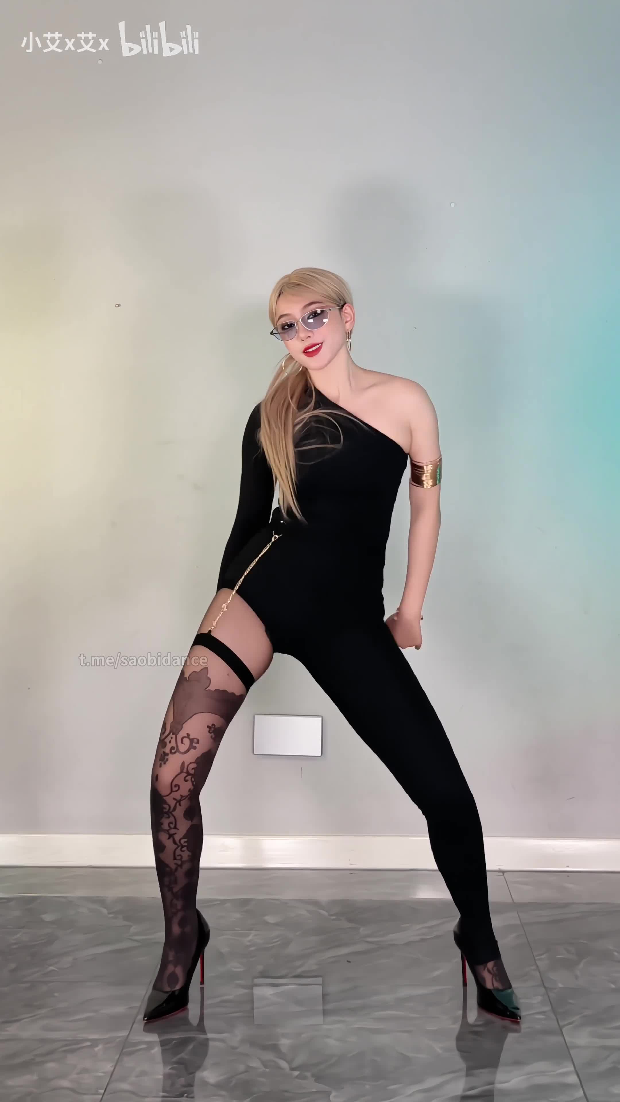 2048.hk@小艾充电专属7