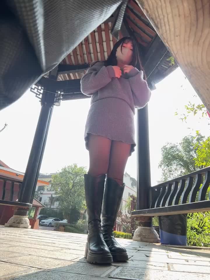 2048.vip-女大露出【Xixi-Gala】清纯样貌女大学生 私下兼职黄播 户外公园 网吧 真实漏出3