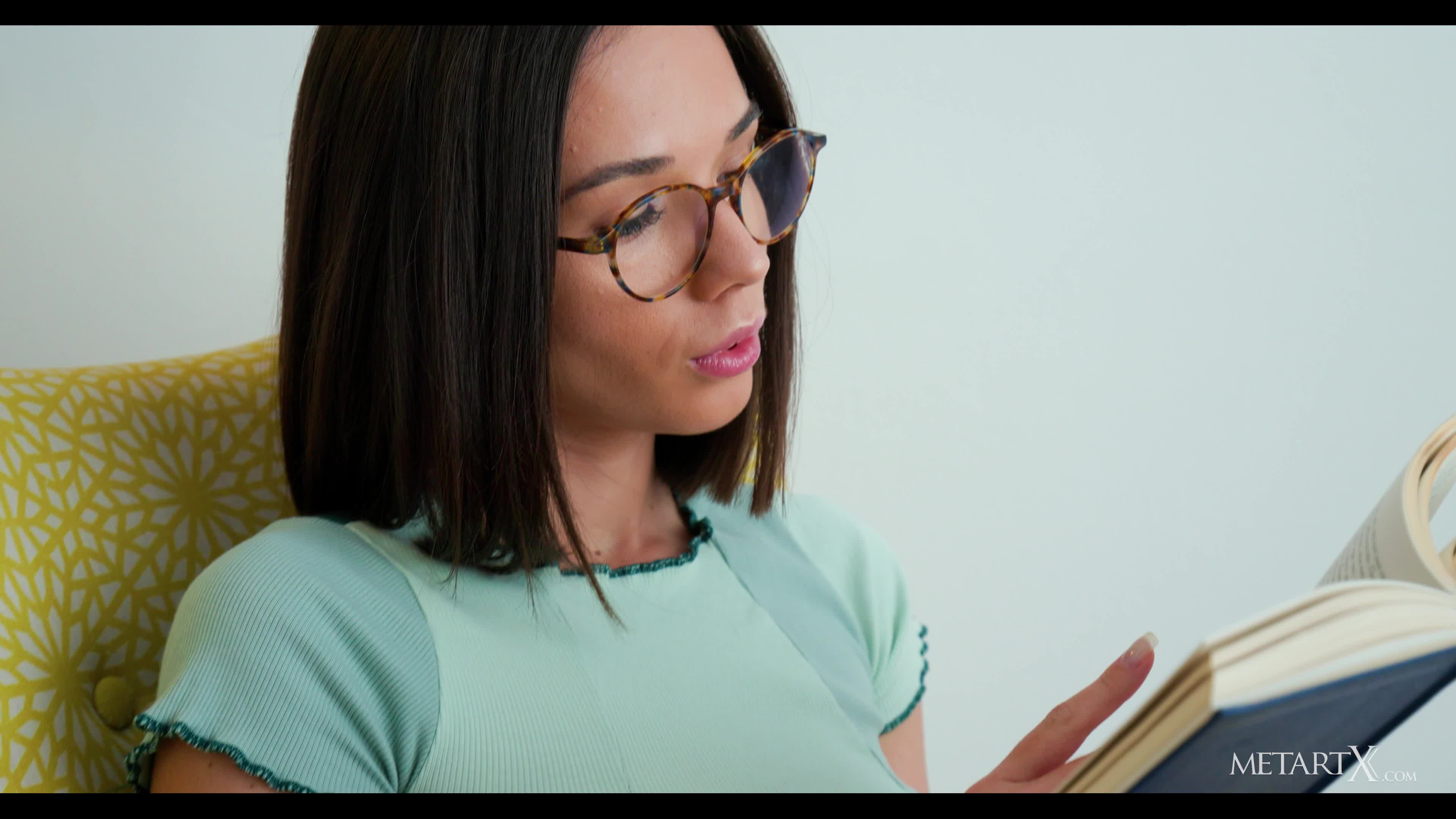 2048.hk@Metartx220306EveSweetRomanticReading