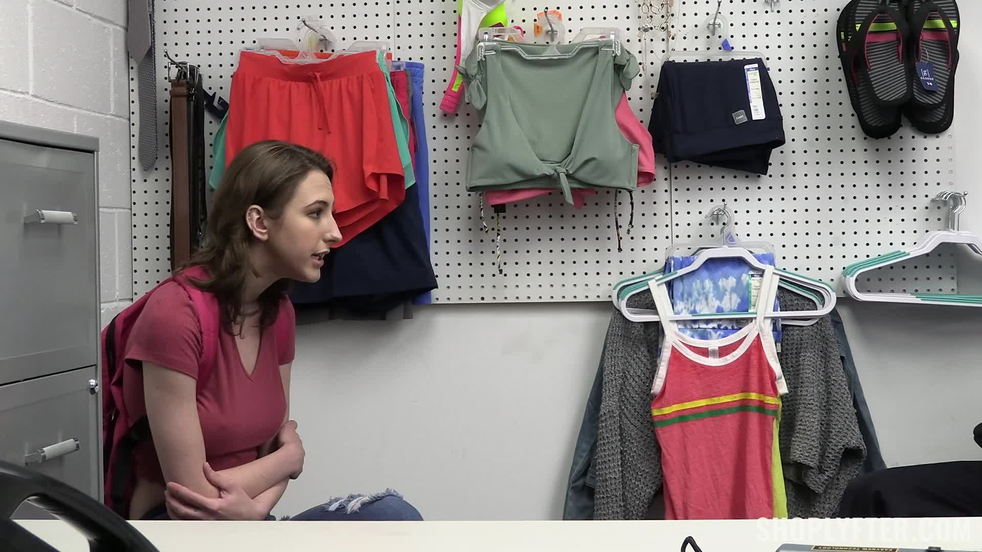 2048.hk@shoplyfter.21.05.19.tristan.summers.loss.prevention.interrogation