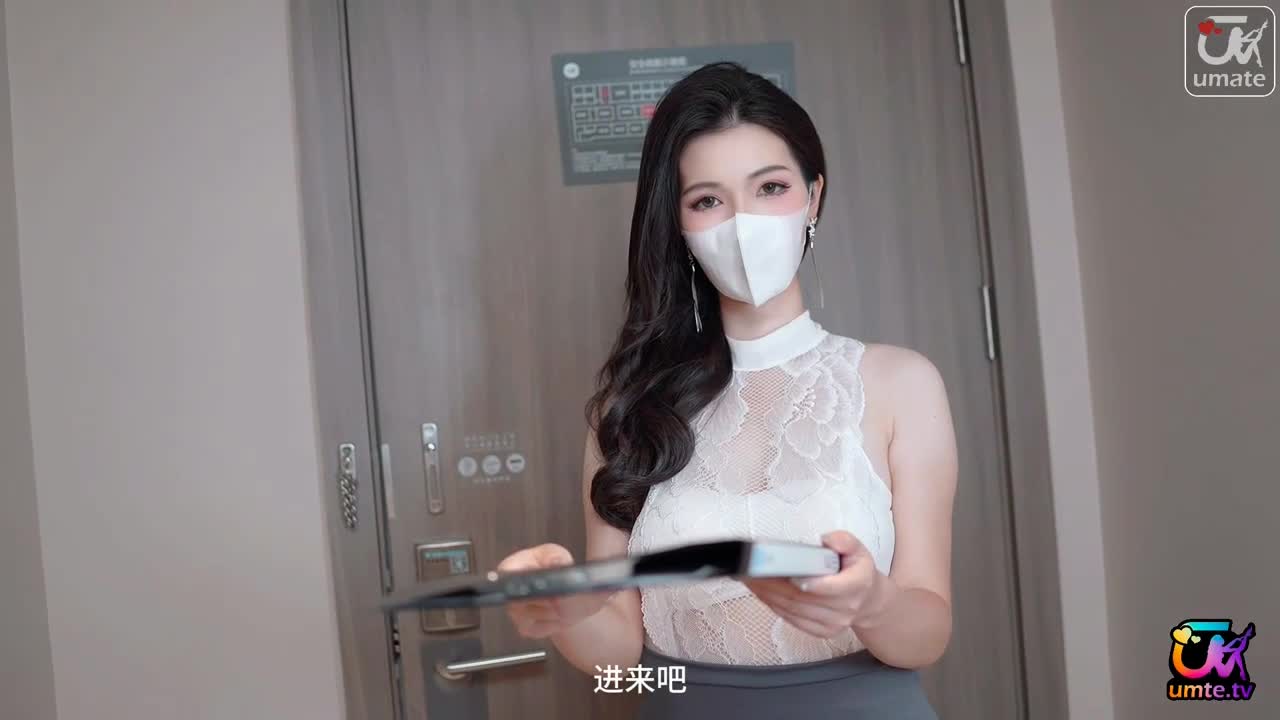 2048.vip-家教老师的献身辅导灰丝红底高跟-狐不妖