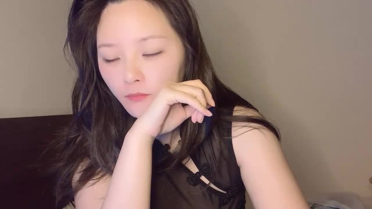 2048.hk@Mia-77_20251223_234806