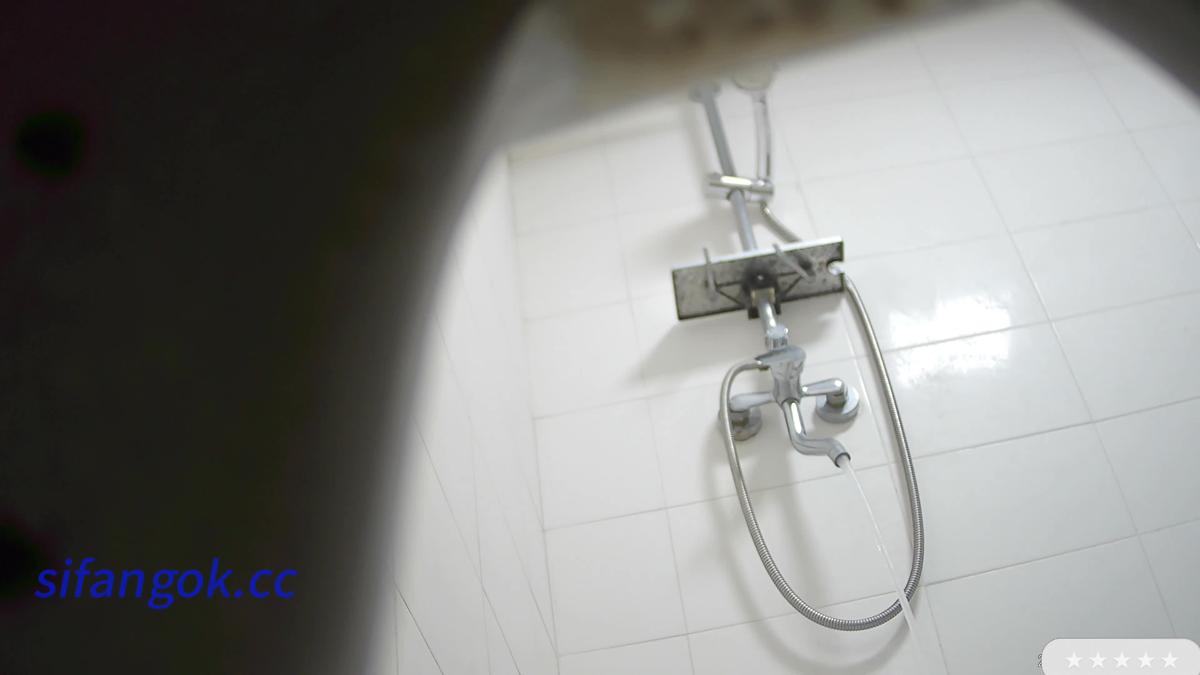 2048.vip-最新流出出 租屋洗澡偷拍 绝版4K沉浸式偷拍多毛小处女洗澡第二部妹子目前已搬离此房