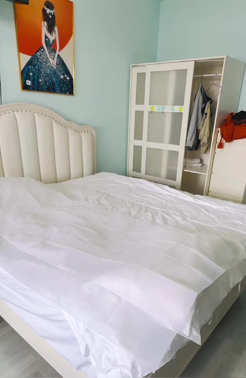 重磅！健身博主【罗拉没肌肉】色诱上门按摩技师 被按摩师的手法折服受不了了