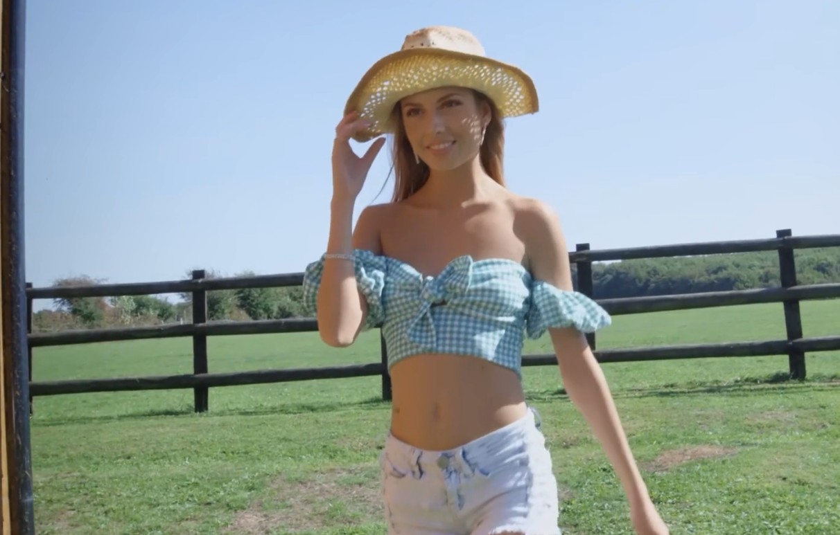 草原上 仓库里 这样做爱真的刺激