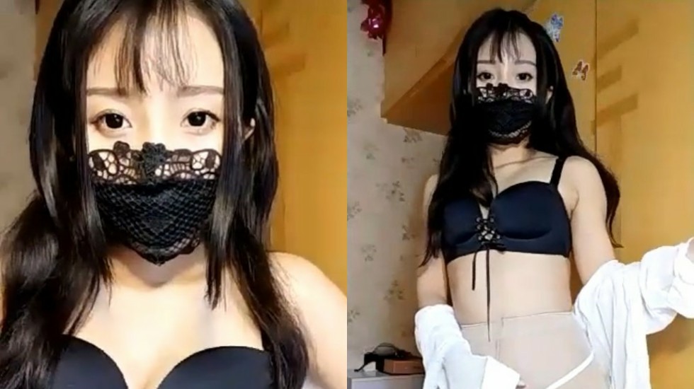 情趣套装 黑丝丁字裤 道具插逼 喷水