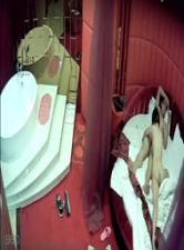 吃瓜,爆料【无码】一对男女豪华浴缸房开房打炮女的帮男的打灰机口活做爱叫的淫荡