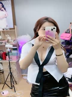 吃瓜,爆料衬衣包臀裙性感女神！黑丝高跟鞋极品腿模！。